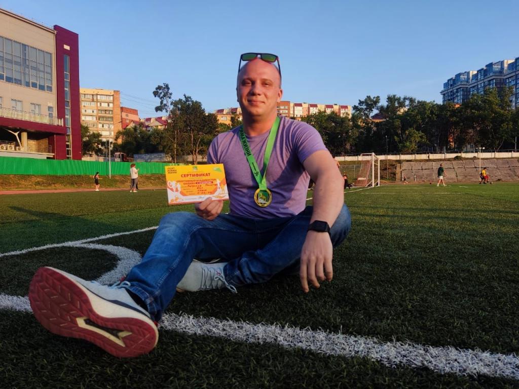 Ведущий инженер Приморского филиала УВО Минтранса получил медаль марафона «Спортивный Владивосток Онлайн», самостоятельно зафиксировав свой результат »